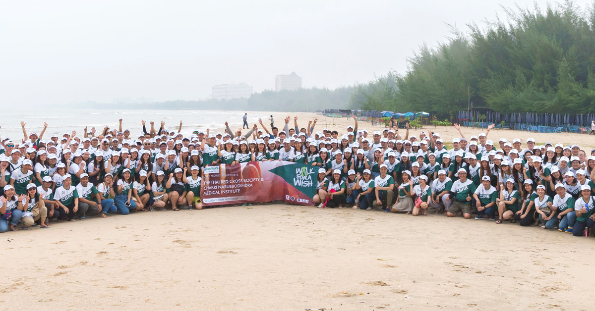 ซีบีอาร์อีจัดกิจกรรมจิตอาสาทำความสะอาดชายหาดชะอำและภูเก็ต