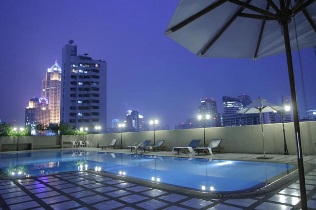 ขายคอนโดนานา : Omni Tower /  / 1 ห้องนอน 1 ห้องน้ำ 55 ตร.ม. โทร 0937890899