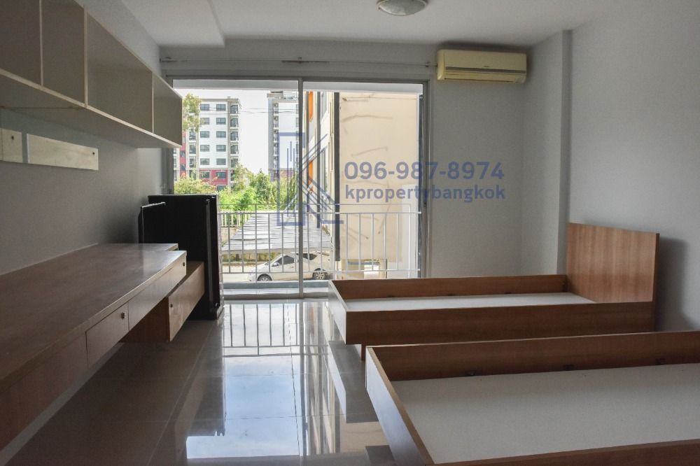 For RentCondoBangna, Bearing, Lasalle : For Rent - Latitude Condo Near ABAC Bangna FL.2 Only 5,000 baht