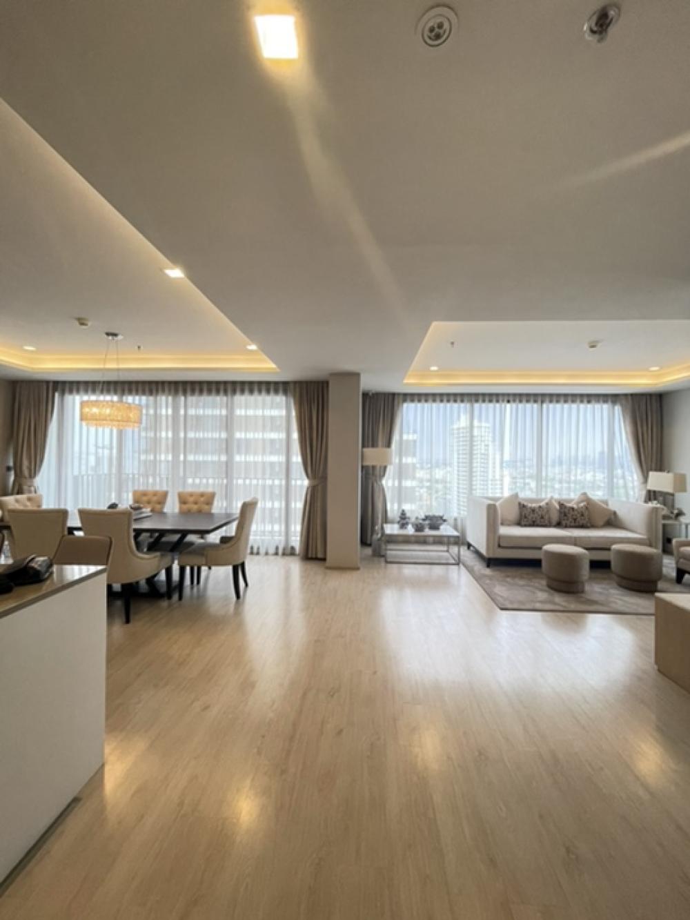 ให้เช่าคอนโดสุขุมวิท อโศก ทองหล่อ : Rental : Penhouse M Thonglo , 3 Bed 3 Bath 1 Maid Quarter , 166 sqm , 24th Floor