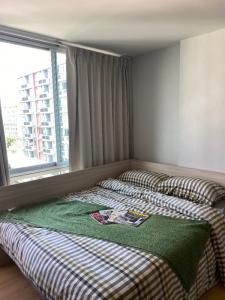 For SaleCondoBangna, Bearing, Lasalle : Building F, 4th floor, beautiful view, new room, ready to move in, free air, free furniture, Swift Condominium (Swift Condominium)