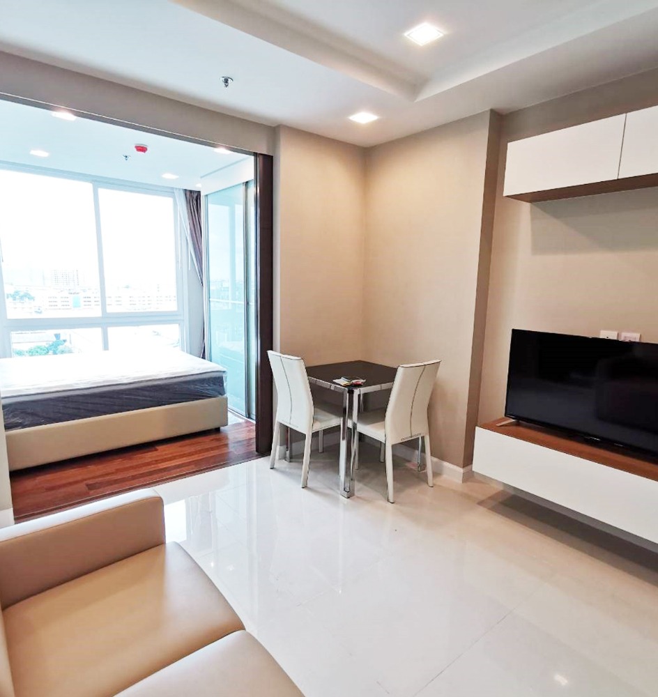 For SaleCondoSamut Prakan,Samrong : Condo for sale at The Metropolis Samrong Interchange