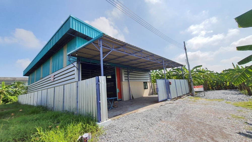 For RentWarehouseRama 2, Bang Khun Thian : Storage building, internal area 350 sq m, has a mezzanine, bedroom, bathroom, parking.