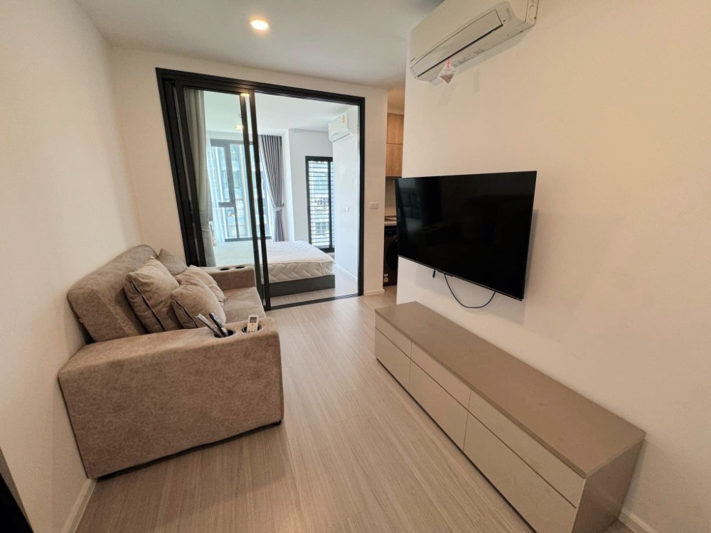 For RentCondoSapankwai,Jatujak : ⚜️Amazing Estate⚜️🔥Urgent‼️Ready to move in, reserve now📌Denim Chatuchak #BTS Mo Chit🌵 Please inform the property code 🟣#MY2409_082