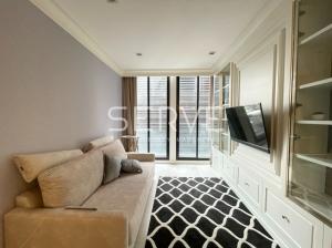 For RentCondoWitthayu, Chidlom, Langsuan, Ploenchit : 1 Bed Luxury Style Perfect Location Directly connecting to BTS Phloen Chit at Noble Ploenchit / Condo For Rent