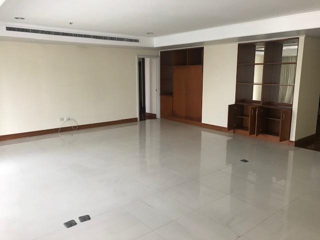 For RentCondoNana, North Nana,Sukhumvit13, Soi Nana : For Rent Kallista Mansion 3 Bedroom 4 Bathroom 315 sqm