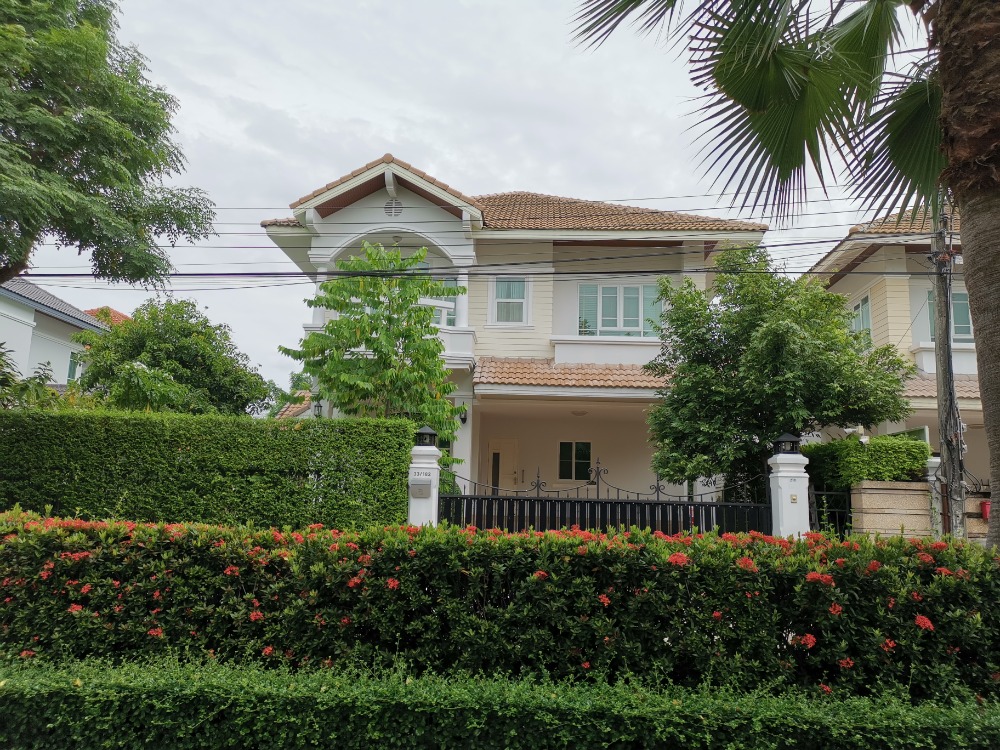 For SaleHouseLadkrabang, Suwannaphum Airport : Urgent sale!!! 2-storey detached house, Phatra Village, Wongwaen-On Nut, Sukhapiban 2 Road, Prawet, call 0915757336 (Pong)