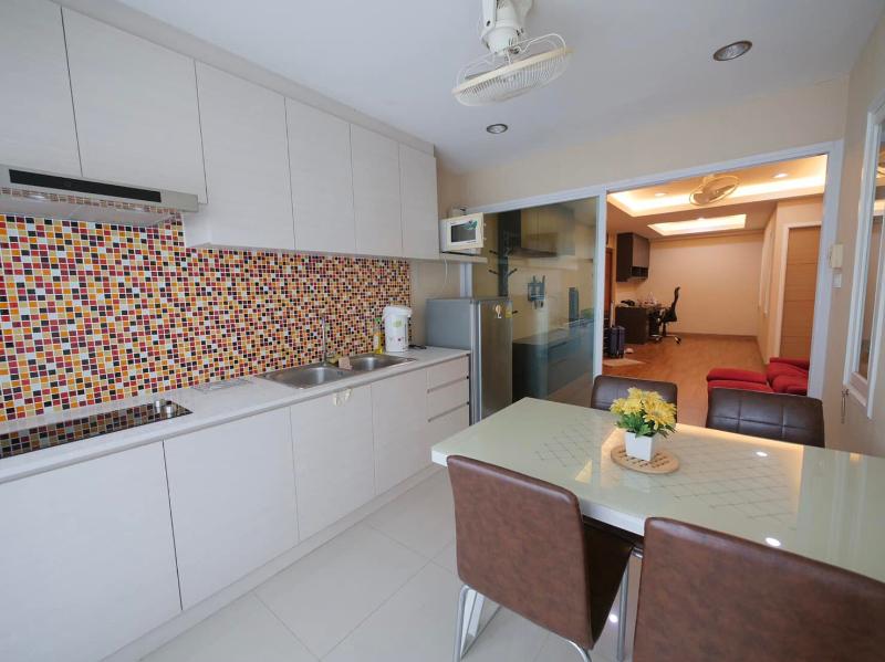 For SaleCondoRatchathewi,Phayathai : Condo For Sale Centurion Park 2 Bedroom 2 Bathroom 75 sqm