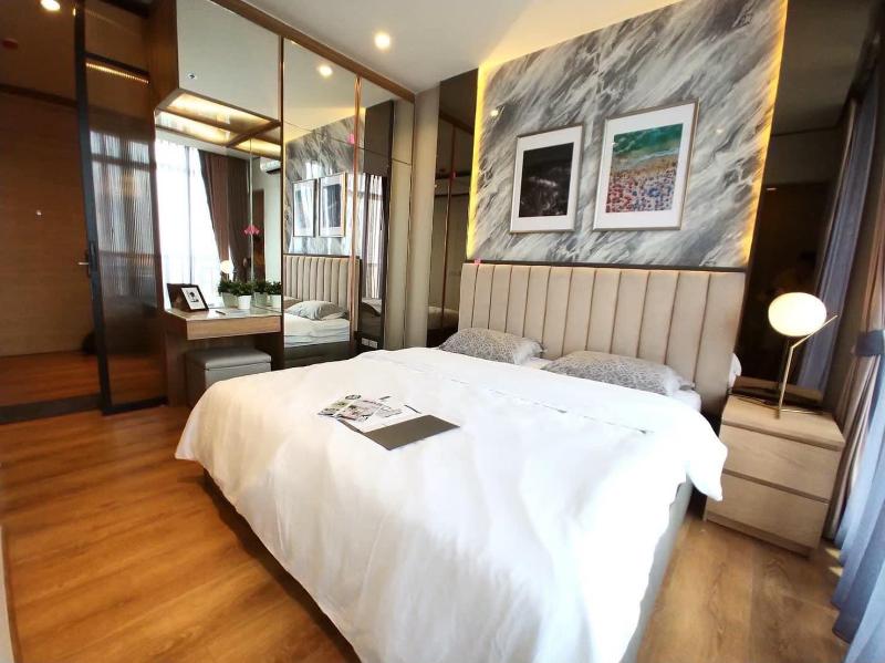 For SaleCondoSukhumvit, Asoke, Thonglor : For Sale Park Origin Phromphong 2 Bed 12.9 mb