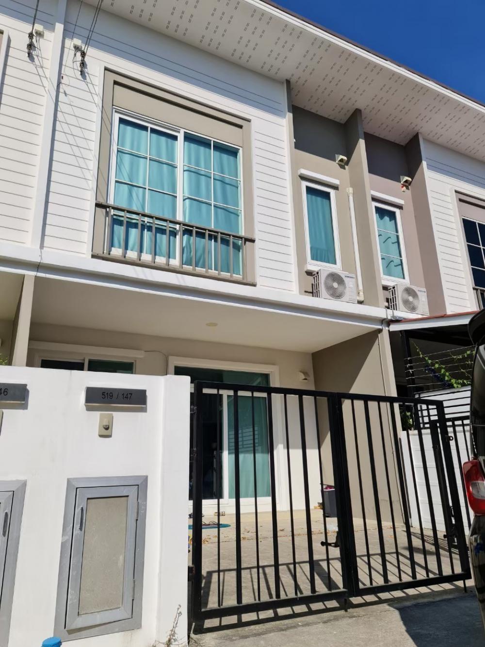 For SaleTownhouseVipawadee, Don Mueang, Lak Si : Townhome for sale, Gusto, Don Mueang. Songprapha, good location, cheap price Ready to receive income immediately