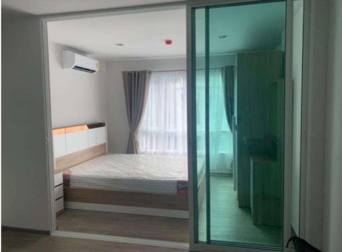 For RentCondoThaphra, Talat Phlu, Wutthakat : 🔥Wide room for rent Fully furnished, Rye Talat Phlu 9,000฿❗Building A, pool view, 8th floor, south side, breeze, size 30 sq m. Room divider, wide front room plan, open and comfortable, ready to move in on 4 Aug.