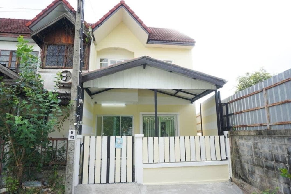 For SaleTownhouseChaengwatana, Muangthong : Townhouse for sale, newly renovated, Sri Tubtim Village, Pak Kret.