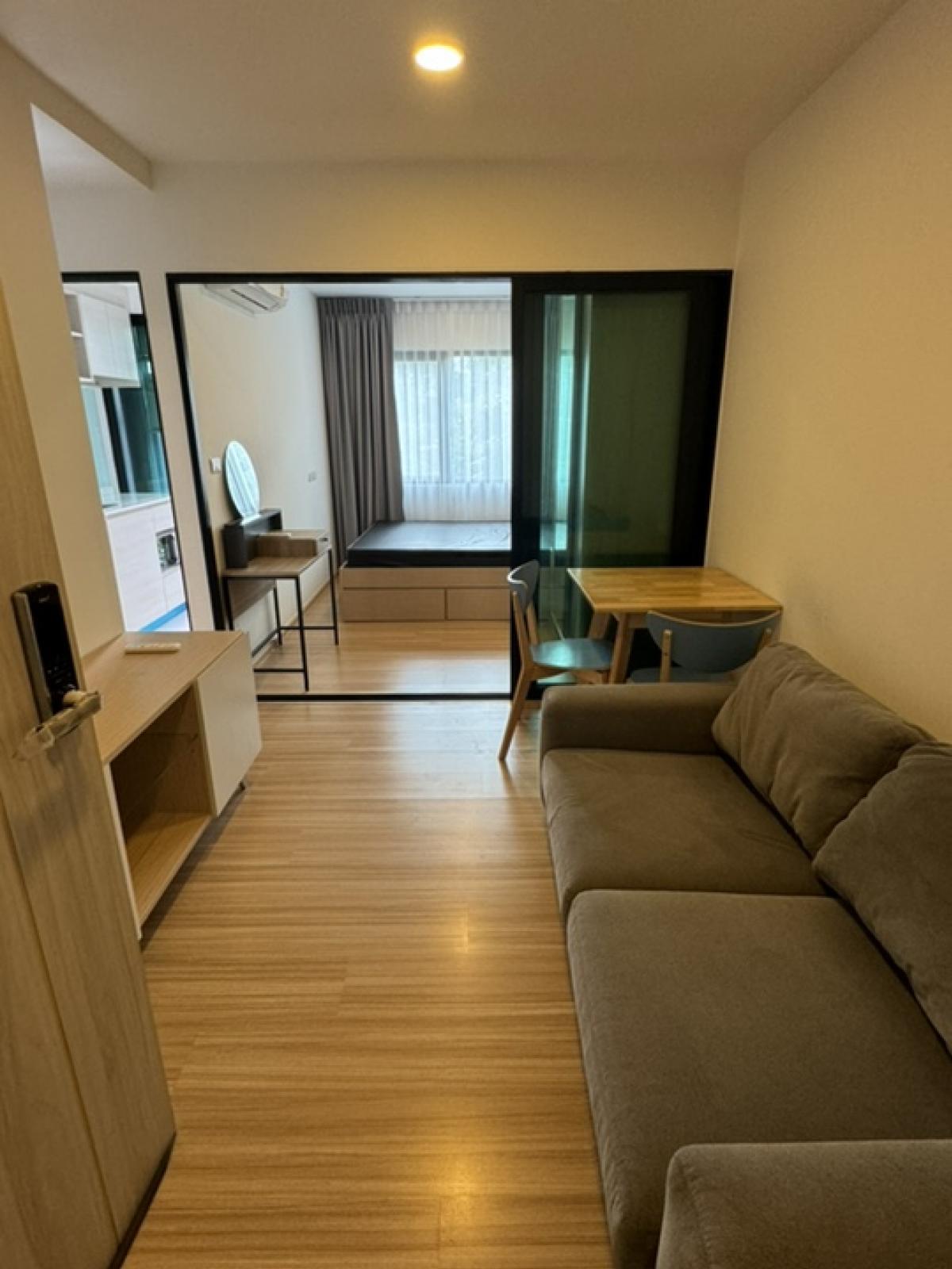 For RentCondoChokchai 4, Ladprao 71, Ladprao 48, : 🔥9,500 baht.​🔥 Ready to move in. Hallmark Chewathai Chokchai 4 Beautiful rooms, very clean, fully furnished, 2 air conditioners, water heater, refrigerator, microwave.