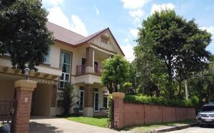 For RentHouseChaengwatana, Muangthong : Big house for rent, Laddarom University, Chaiyapruek - Chaengwattana, fully furnished.