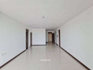 For RentCondoRama3 (Riverside),Satupadit : FOR Rent !!!2 Bed area 118 sqm.cheapest price There are many rooms to choose from. Supalai Prima Riva Condo by the river.