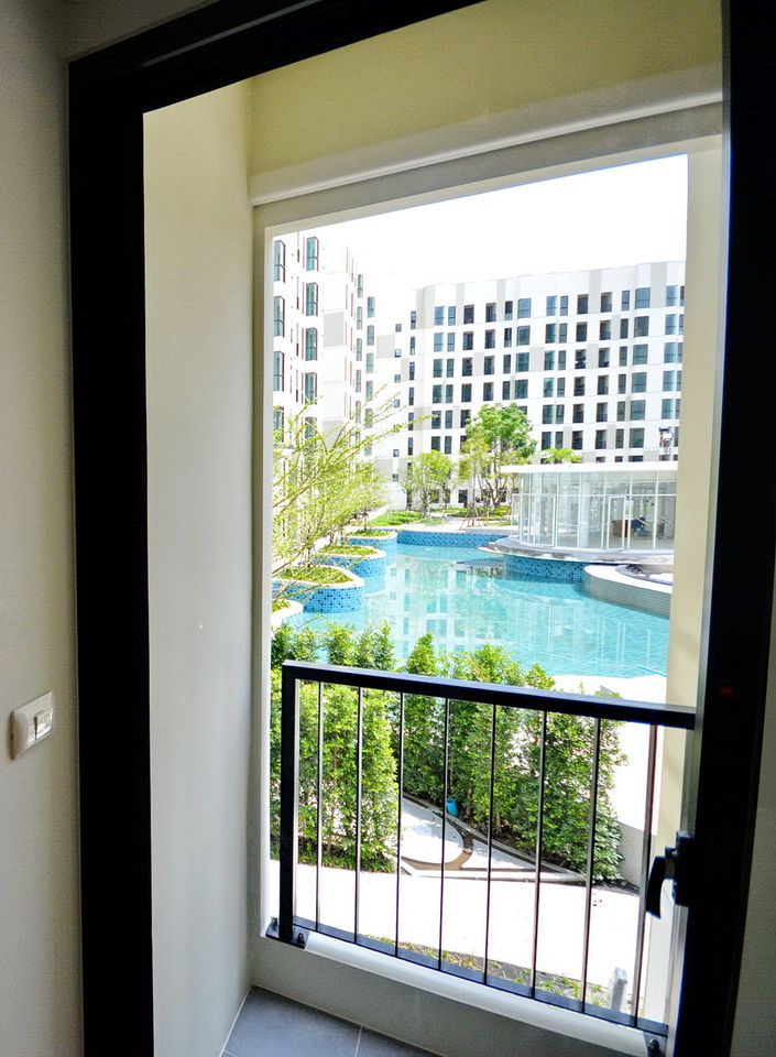 For SaleCondoBangna, Bearing, Lasalle : For sale by owner, beautiful room, full pool view, very cheap price