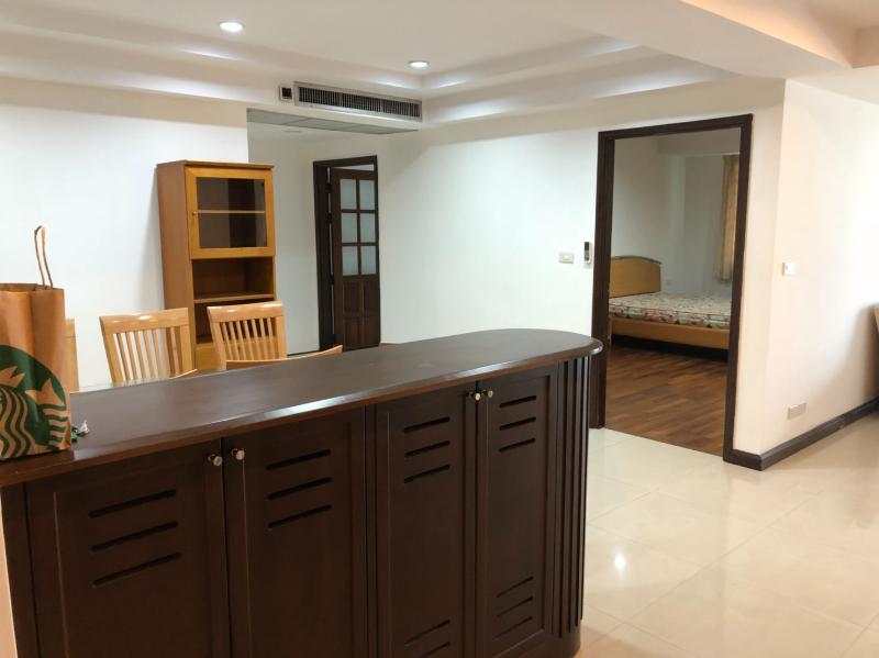 For RentCondoSukhumvit, Asoke, Thonglor : For Rent Royal Castle Sukhumvit 3 Bedroom 2 Bathroom 120 sqm