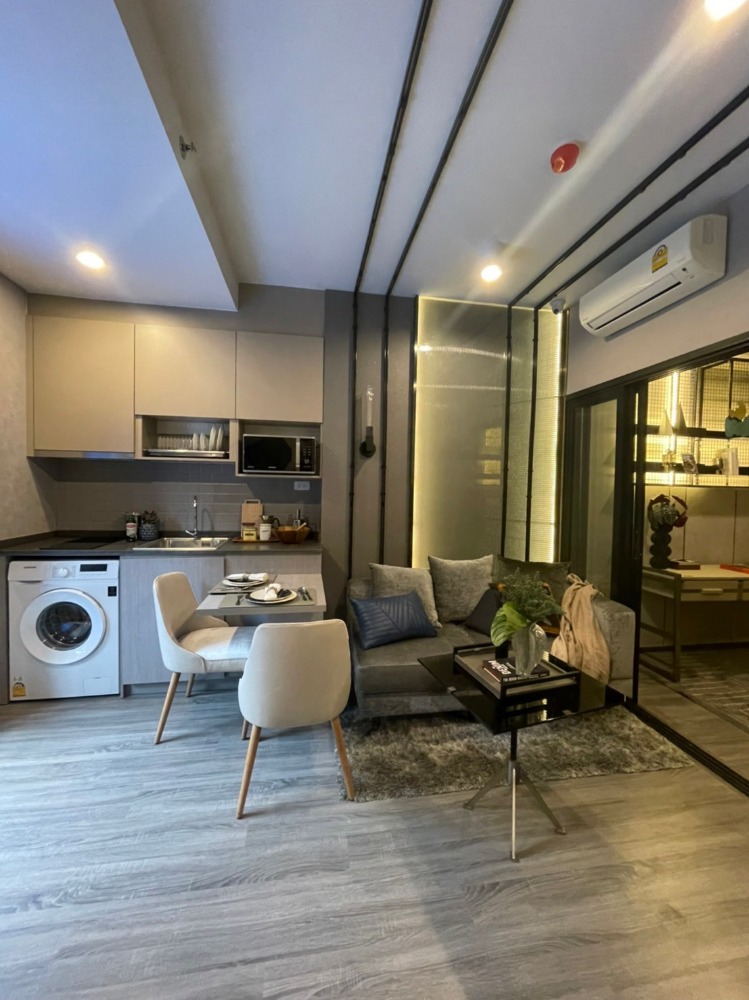 Sale DownCondoSeri Thai, Ramkhamhaeng Nida : 50 meters from MRT Lam Sali! Condo IDEO Ramkhamhaeng-Lamsalee, 1Bed, start 2.XX, make an appointment to see the project every day. The best price is guaranteed!