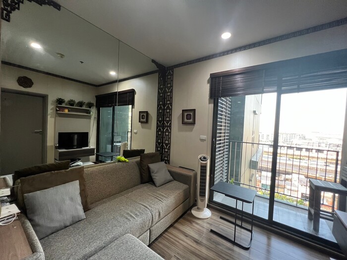 For SaleCondoWongwianyai, Charoennakor : 🔥Announcement: Condo for sale near the BTS, Condo Teal Sathorn-Taksin, near BTS Wongwian Yai, suitable for those who like privacy, cheap price, sold with tenants 🔥