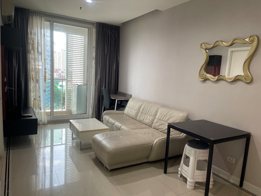 For SaleCondoRama9, Petchburi, RCA : For inquiries, call: 095-254-6826 Condo for sale or rent TC Green Rama 9 near MRT Rama 9, many rooms, high floor, beautiful view, best room location, fully furnished, ready to move in.