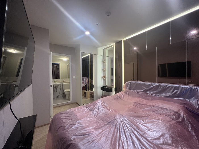 For SaleCondoPinklao, Charansanitwong : 📢📢Selling cheap Plum Condo Pinklao Station (1 Bed 25.38 sq m/2.35 million), 11th floor, standard project room. Near the mall, the main road 📞 087-4496994 First