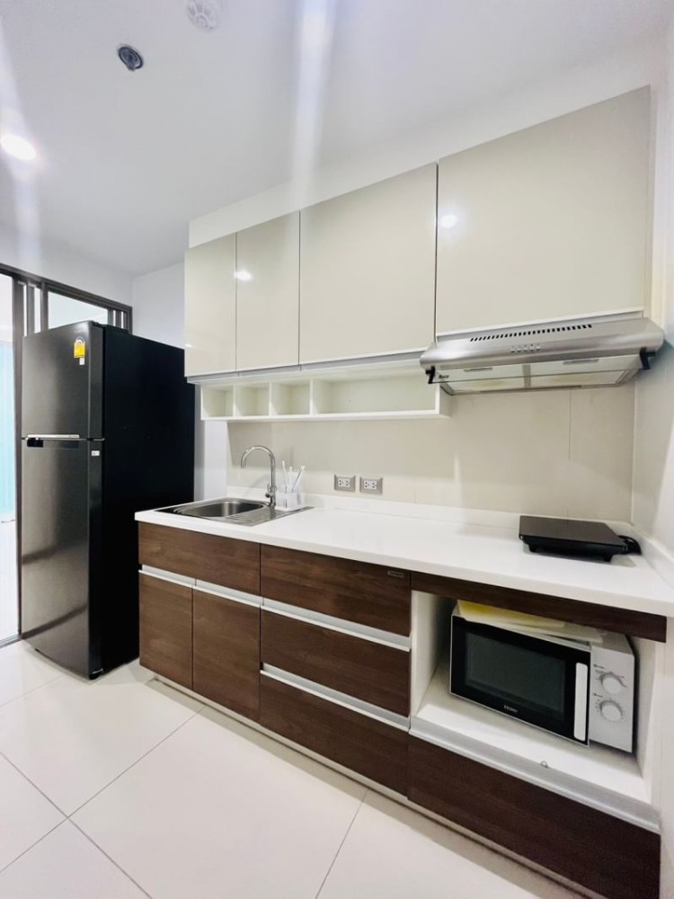 For RentCondoSukhumvit, Asoke, Thonglor : For Rent Supalai Oriental Sukhumvit 39, 2 beds, Closed Kitchen near BTS Phrom Phong, 17th, Building A, fully furnished.