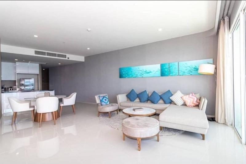 For SaleCondoPattaya, Bangsaen, Chonburi : For Sale Movenpick White Sand Beach 2 Bed 21 mb