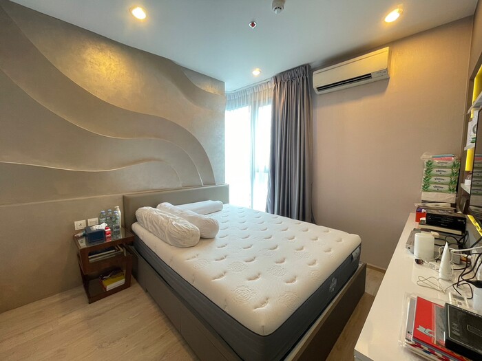 ขายคอนโดสยาม จุฬา สามย่าน : 💥Hot Sale !! 💥Condo Ideo Q จุฬา-สามย่าน 1 ห้องนอน 47 ตร.ม เจ้าของอยากขาย ได้เฟอร์และเครื่องใช้ไฟฟ้าครบ โทร.087-556-4977 อ้น เอเจน📞