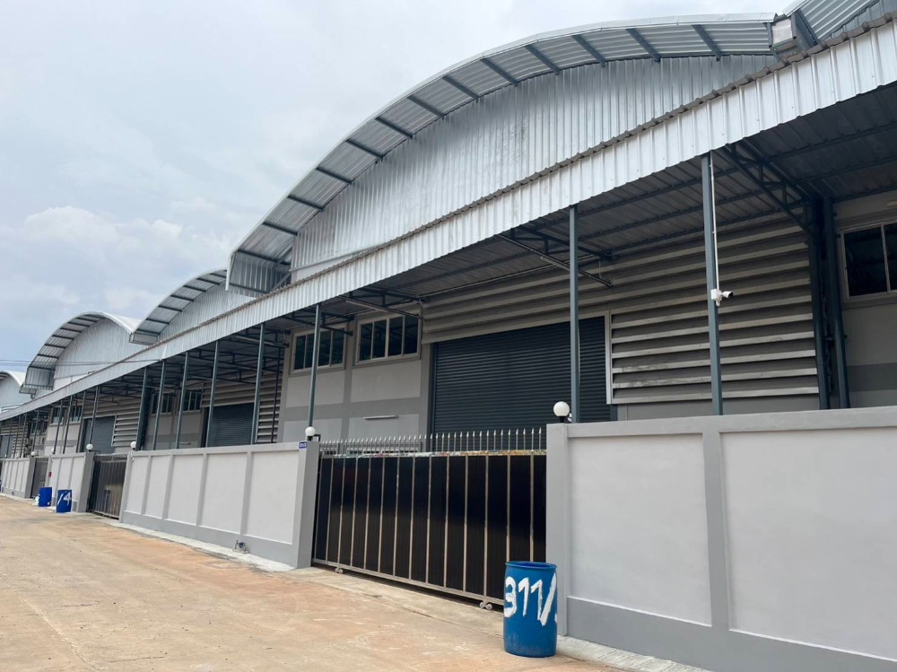 For RentWarehouseMahachai Samut Sakhon : Warehouse/office for rent Klong Madua Subdistrict, Krathum Baen District, Samut Sakhon, area 648-735 sq m.