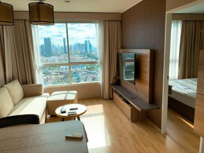 For RentCondoPattanakan, Srinakarin : Room for rent, 23rd floor, Thonglor view, near the elevator