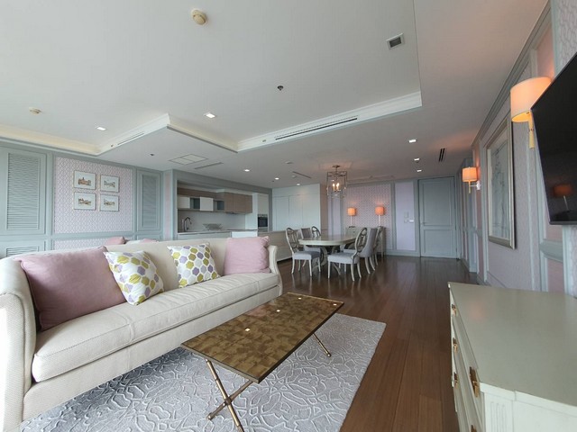 For SaleCondoWongwianyai, Charoennakor : For Sale Condo The River - 2 bedrooms, 3 bathrooms, Chao Phraya River view.