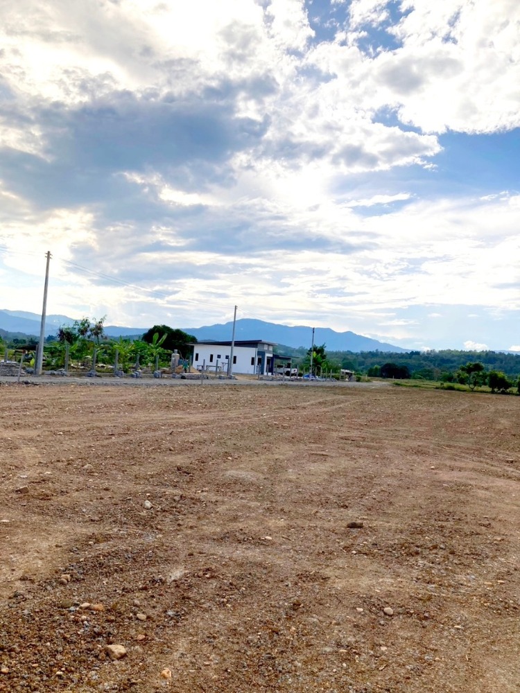 For SaleLandChiang Mai : Land for sale, 100 square wah, mountain view, Mae Rim District, Chiang Mai Province, already filled