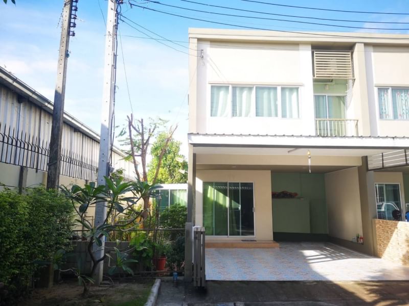 For SaleTownhouseRama5, Ratchapruek, Bangkruai : SCS376 Lumpini Townville Village for sale, Ratchaphruek-Nakhon In. Lots of usable space Decorated and ready to move in