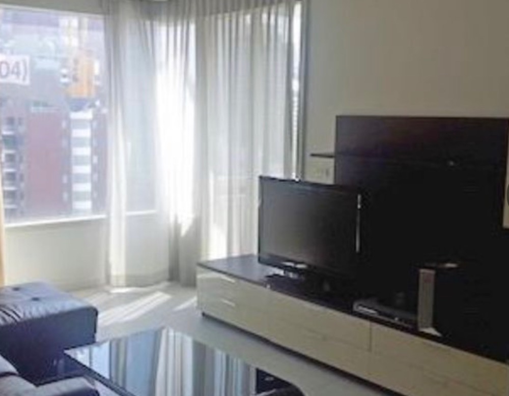 ให้เช่าคอนโดวิทยุ ชิดลม หลังสวน : Manhattan Chidlom 2 Bed 2 Bath 88 sq.m. 34,999 B 10 MB Eng 中 日 Please add LINE ID @806qphgn o8415o5483