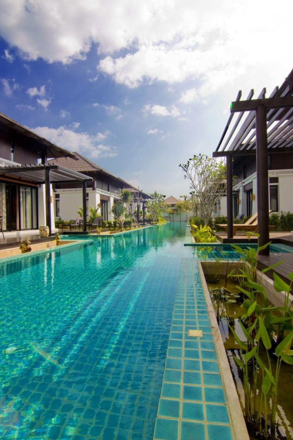 ขายบ้านระยอง : ขาย  บ้านตากอากาศ POOL VILLA ติดทะเล จังหวัดระยอง  หาดส่วนตัว เงียบสงบ บรรยากาศ ดีมาก สงบไม่พลุกพล่าน