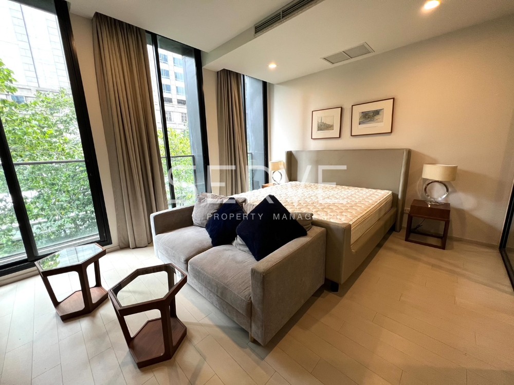 For RentCondoWitthayu, Chidlom, Langsuan, Ploenchit : 🔥32K🔥 - Studio with Partition Nice Room 44.56 sq.m. Perfect Location Directly connecting to BTS Phloen Chit at Noble Ploenchit Condo / For Rent