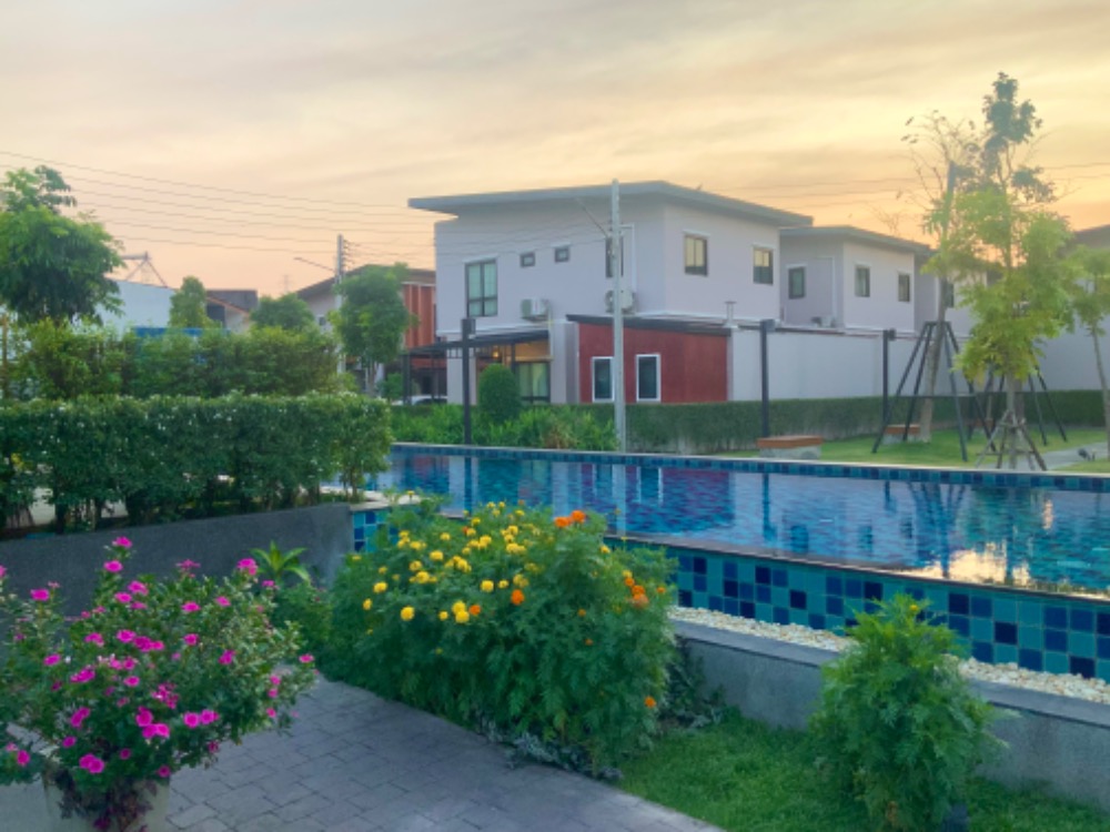 For RentHousePattaya, Bangsaen, Chonburi : Home for Rent at Maneerin Village Sukprayoon, AmataCity Industrial Estate, Napa, Chonburi (Fully Furnished)