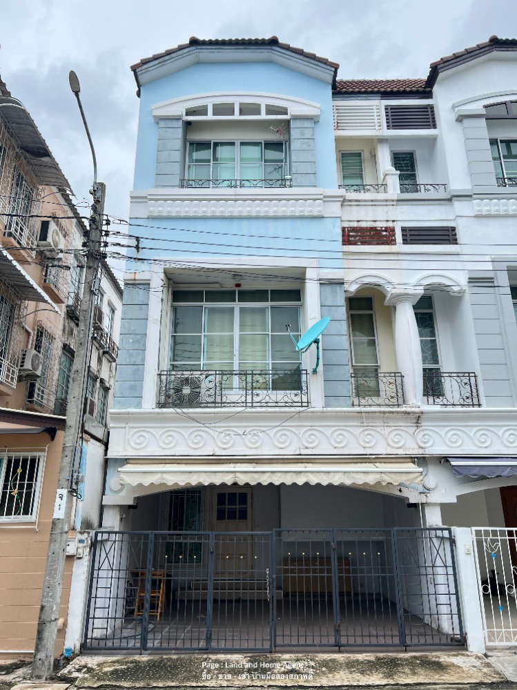 For SaleTownhouseYothinpattana,CDC : 3 storey townhome for sale, Baan Klang Muang Ladprao-Yothin Phatthana, next to Central Festival-EastVille