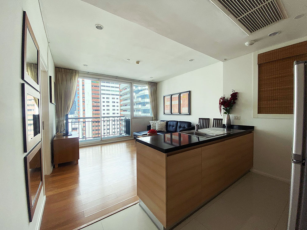 For SaleCondoSukhumvit, Asoke, Thonglor : SELL VERY CHEAP: Beautiful Condo in Asoke CBD (like new) Fl.16 The Wind Sukhumvit 23 (corner room - magnificent views - not blocked) 5.98MB