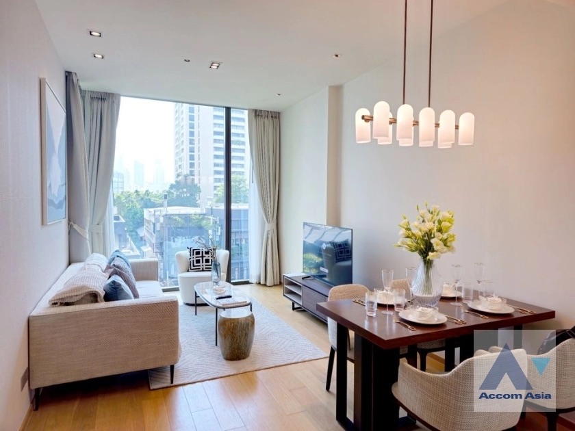 For SaleCondoWitthayu, Chidlom, Langsuan, Ploenchit : Luxury, Fully Furnished, Double High Ceiling | 2 Bedrooms Condominium for Sale in Ploenchit, Bangkok near BTS Chitlom at 28 Chidlom (AA38864)