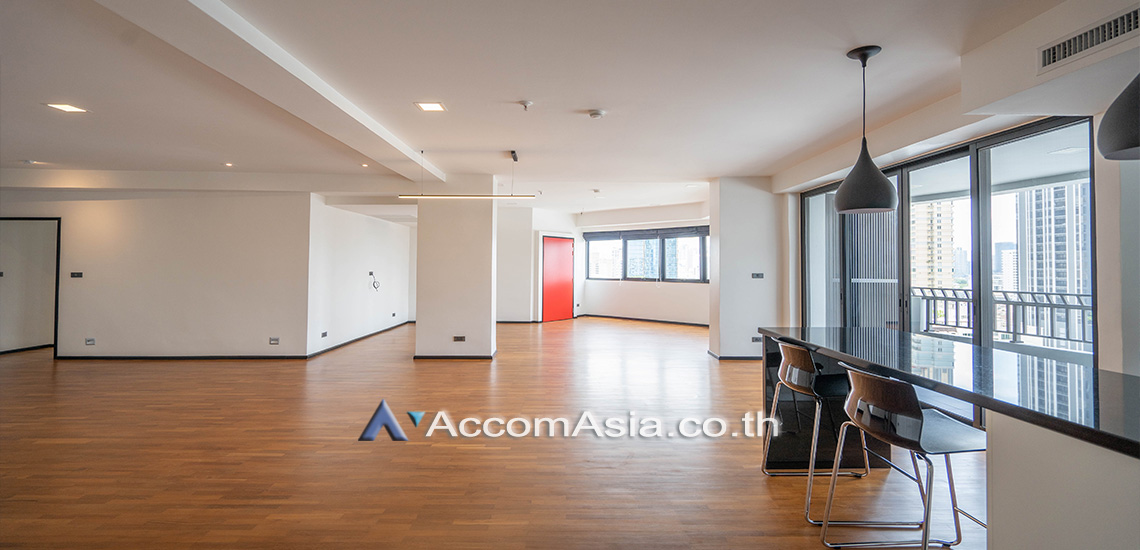 ขายคอนโดสุขุมวิท อโศก ทองหล่อ : 3 Bedrooms Condominium for Sale in Sukhumvit, Bangkok near BTS Ekkamai at Modern Town (AA31149)