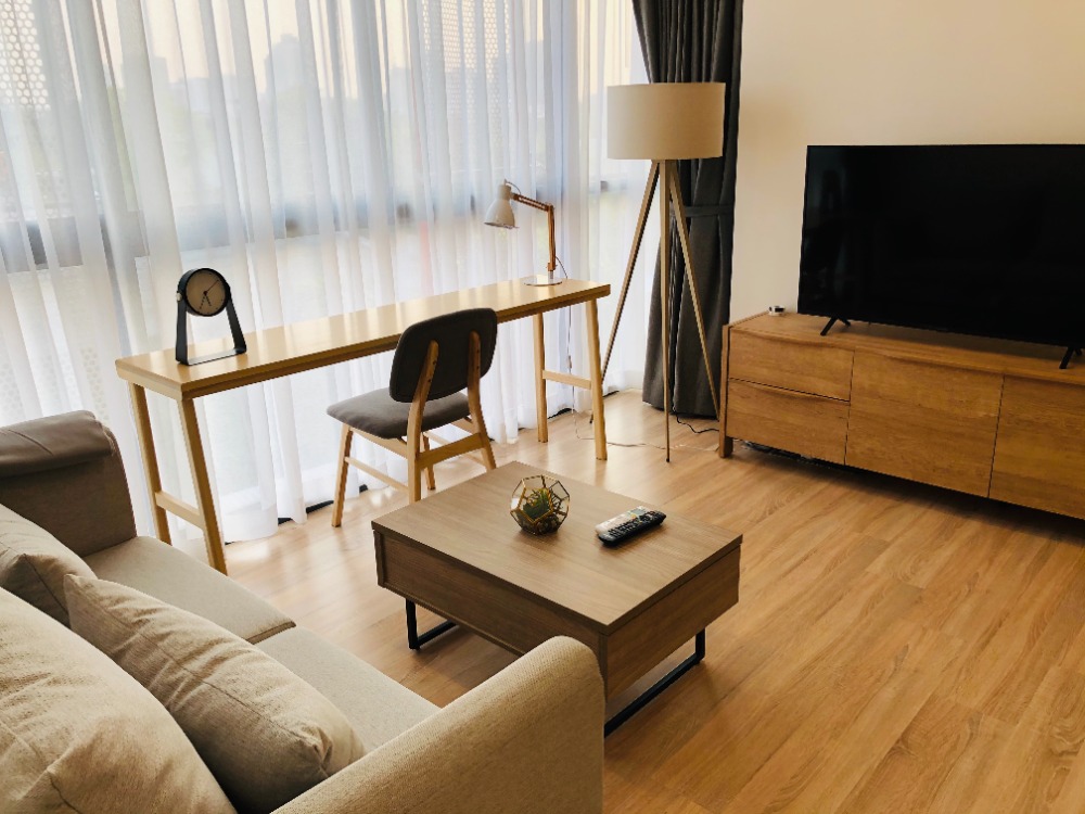 For SaleCondoSukhumvit, Asoke, Thonglor : Exclusive Offer! Fully furnished new condition corner unit 2 bed 2 bath at Taka Haus Ekamai, shuttle bus to BTS, close to Thonglor and school