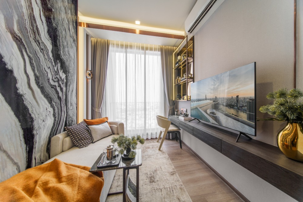 ขายคอนโดสาทร นราธิวาส : 🔥BEST PRICE🔥 Rhythm Charoenkrung Pavillion, 1 Bed Plus, 43.5 sq.m. | Call/Line: 0856629953