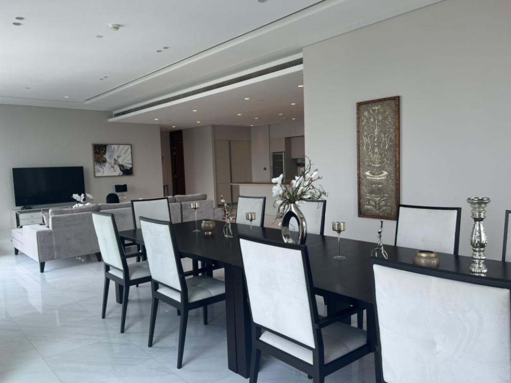 For RentCondoWitthayu, Chidlom, Langsuan, Ploenchit : For Rent 📍 𝗧𝗵𝗲 𝗥𝗲𝘀𝗶𝗱𝗲𝗻𝗰𝗲𝘀 𝗮𝘁 𝗦𝗶𝗻𝗱𝗵𝗼𝗿𝗻 𝗞𝗲𝗺𝗽 𝗶𝗻𝘀𝗸𝗶 𝗛𝗼𝘁𝗲𝗹 𝗕𝗮𝗻𝗴𝗸𝗼𝗸🛀4 bed +1 maid / 5 bath📞0639399665