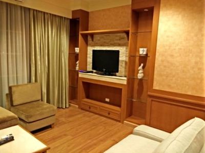 For RentCondoRatchathewi,Phayathai : Baan Klang Krung Siam Patumwan, 98sqm Spacious, Beautiful Two Bedrooms Condo for rent at Baan Klang Krung Siam Patumwan