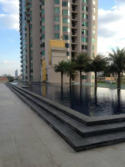 For SaleCondoWongwianyai, Charoennakor : Watermark Chaophraya, 165 sqm. Beautiful Renovated, Pool view, Three Bedrooms Condo for Sale at Watermark chaophraya.