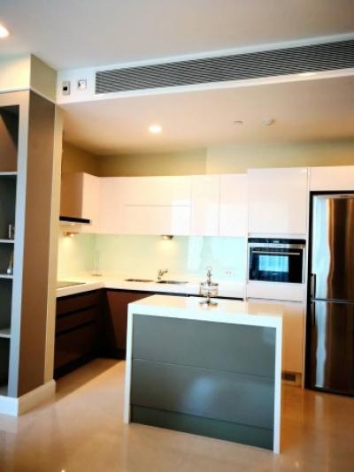 ให้เช่าคอนโดวิทยุ ชิดลม หลังสวน : Q Langsuan, Q Langsuan Condo 106.31sqm. 2 bed 2 bathfully furnished ready to move in for rent well price!