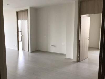 ขายคอนโดวิทยุ ชิดลม หลังสวน : Noble Ploenchit, Noble Ploenchit Condo ,corner room expressway view, 81.86sqm 2 bedroom 2 bathroom Full furnished for Rent Well price!!