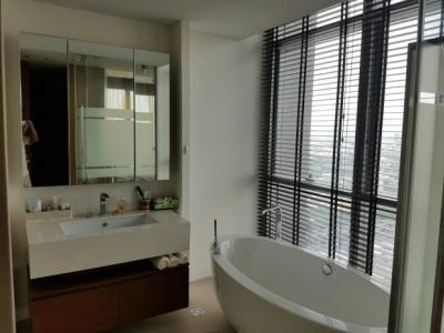 For RentCondoWongwianyai, Charoennakor : The River Condo, 145sqm Riverside condo for rent at The River