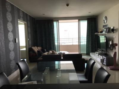 For RentCondoWongwianyai, Charoennakor : Watermark Chaophraya, WaterMark Chaophraya 106 sqm 2 bed 2 bath high floor very nice view Fully Furnished with all appliance for rent Good price!!